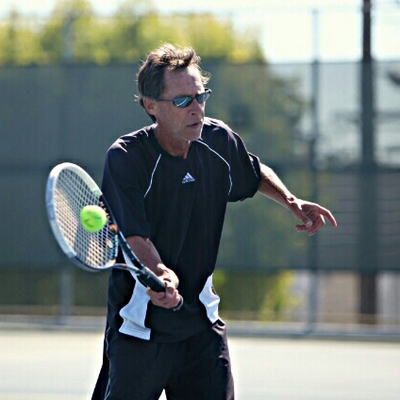 Napoléon G. teaches tennis lessons in Oakland, CA