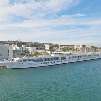 tourhub | CroisiEurope Cruises | A trip to admire the beautiful scenery of the Rhône valley (port-to-port cruise) 