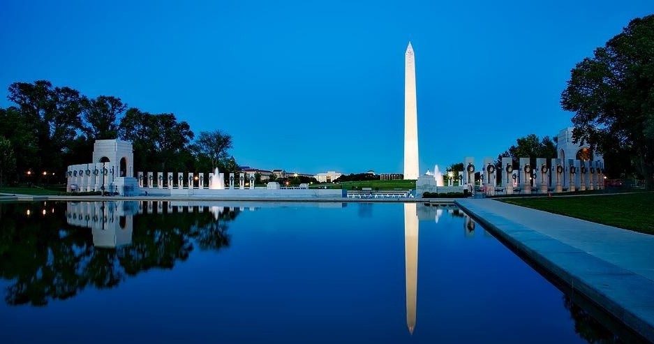 Monumental Moonlight Tour