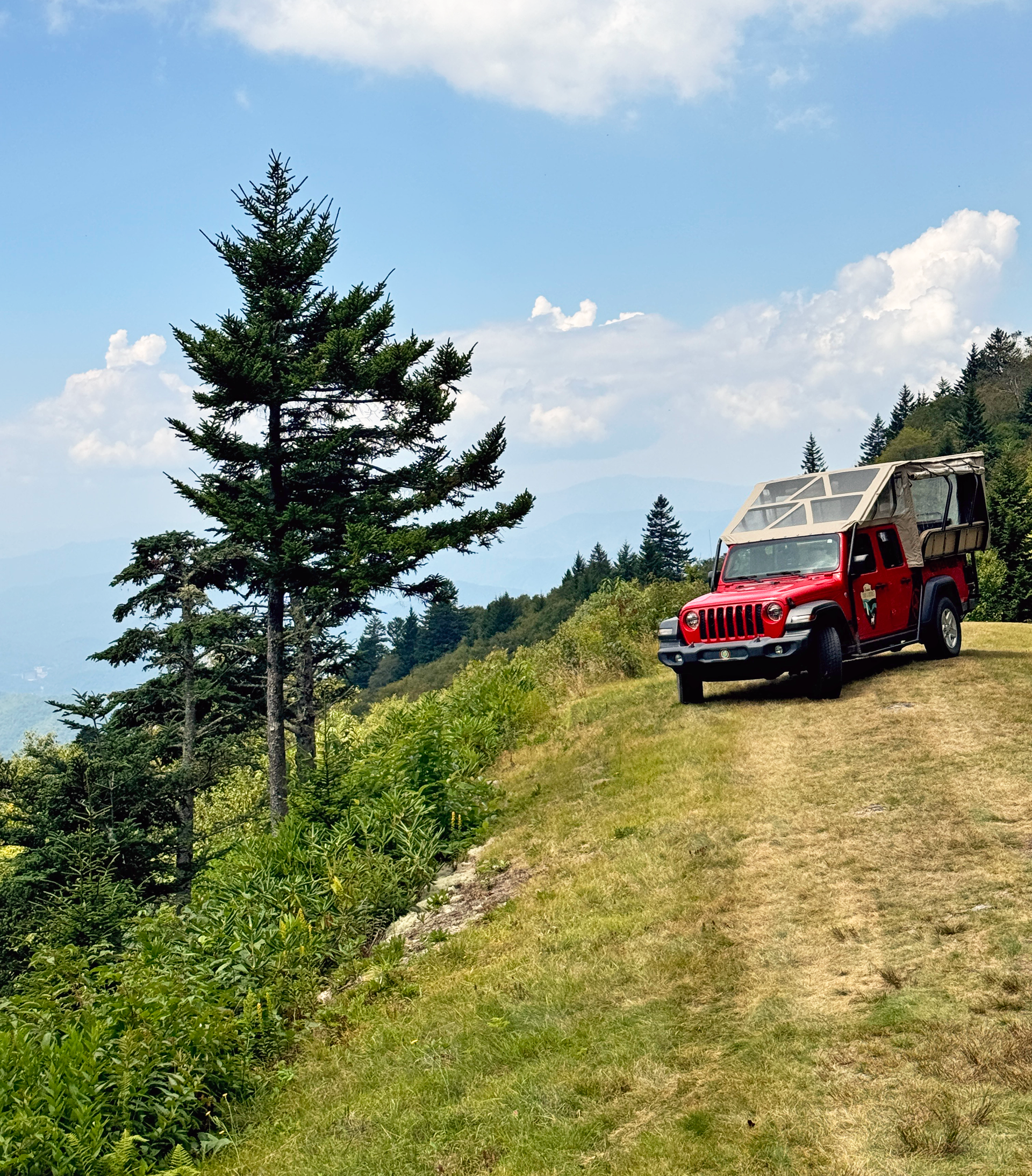 3 HR Guided Safari Jeep - Mile-High Views