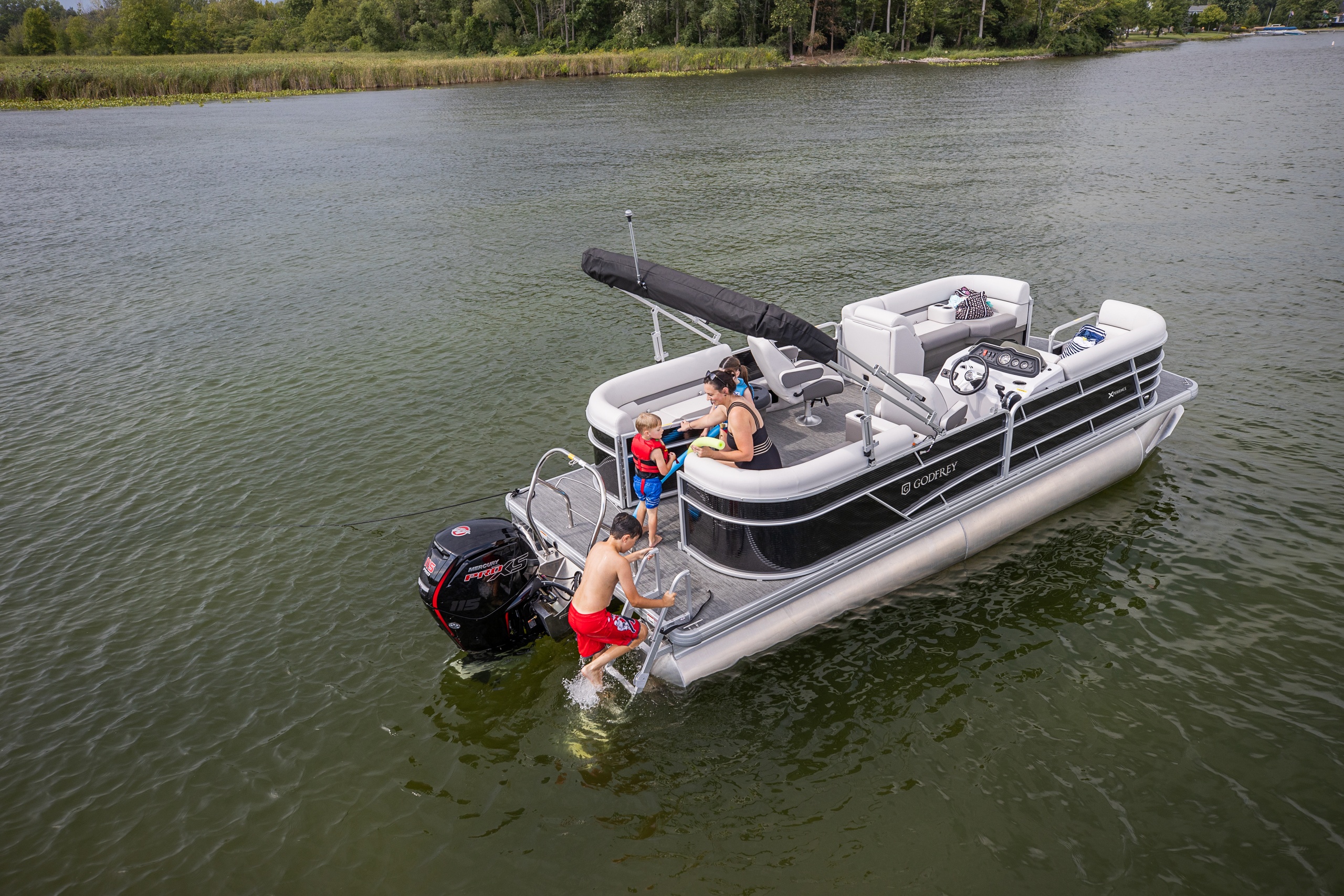 Riverside Marina Pontoon Boat Rental (Up to 10 Passengers) image 7