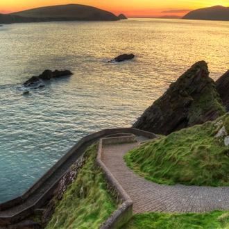 tourhub | G Adventures | Ireland: Charming Villages, Traditional Tales & Hiking the Dingle Peninsula 