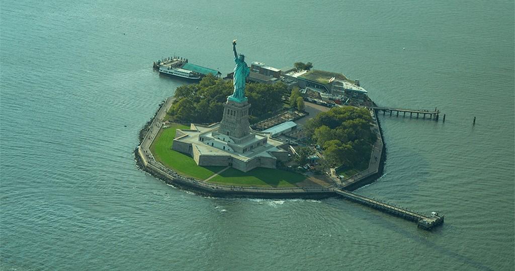 New York City Sights Airplane Tour