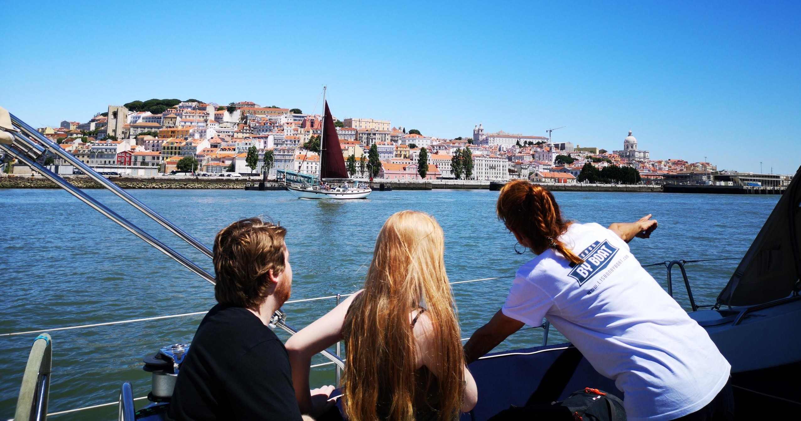 Paseo en Velero por Lisboa en Privado - Alojamientos en Lisboa