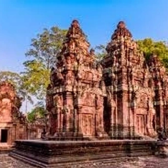 tourhub | Bravo Indochina Tours | Explore Phnompenh then cruise up the beautiful Tonle River to Siemreap 6 Days 