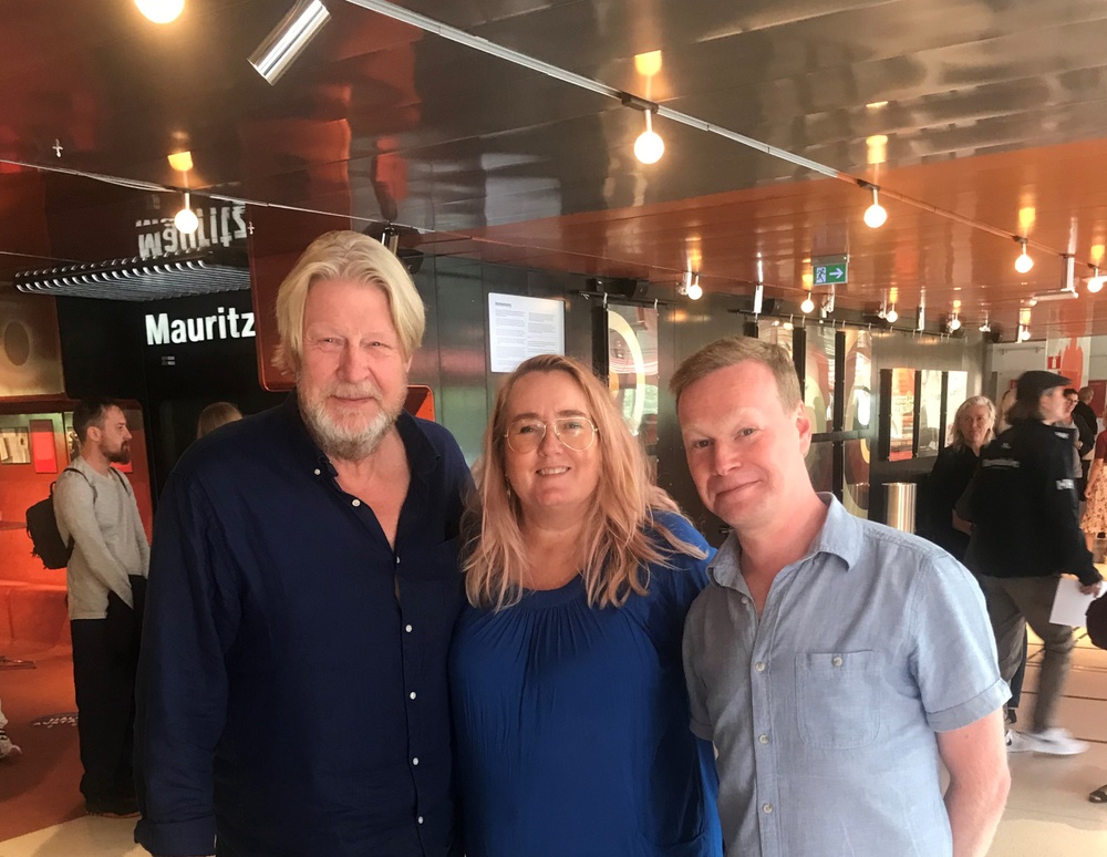 På höstens presentation av de svenska premiärerna representerade Rolf Lassgård, Johanna Bergenstråhle och Johan Glans Bamse och vulanön. Foto: Jan Göransson