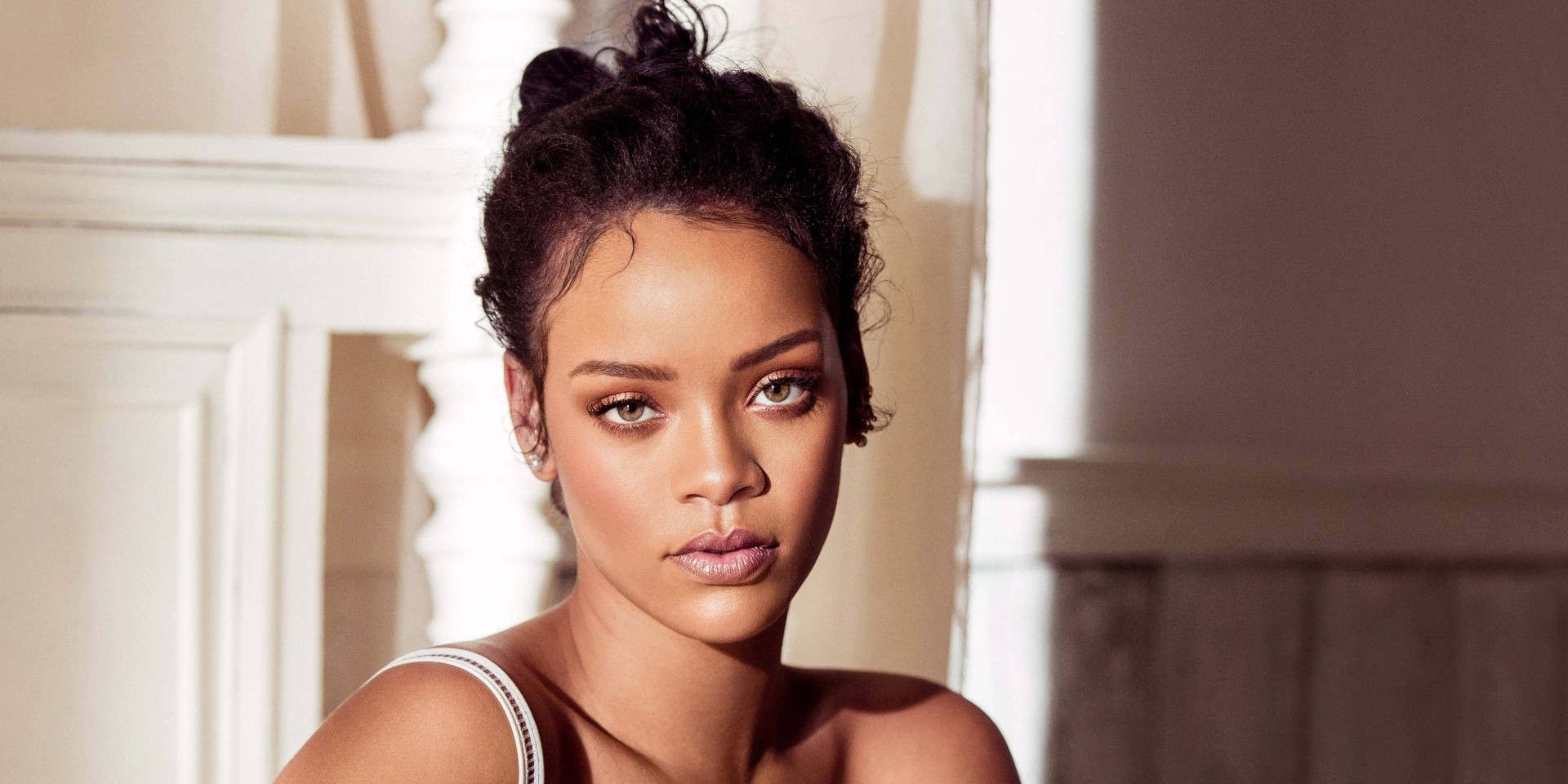 Rihanna details forthcoming "reggae" album