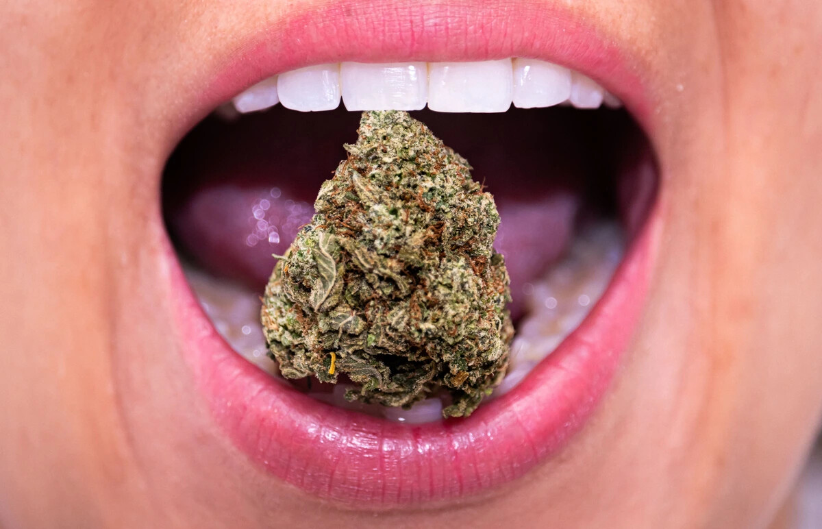 Diagnosis and Treatment of Cannabis Stomatitis