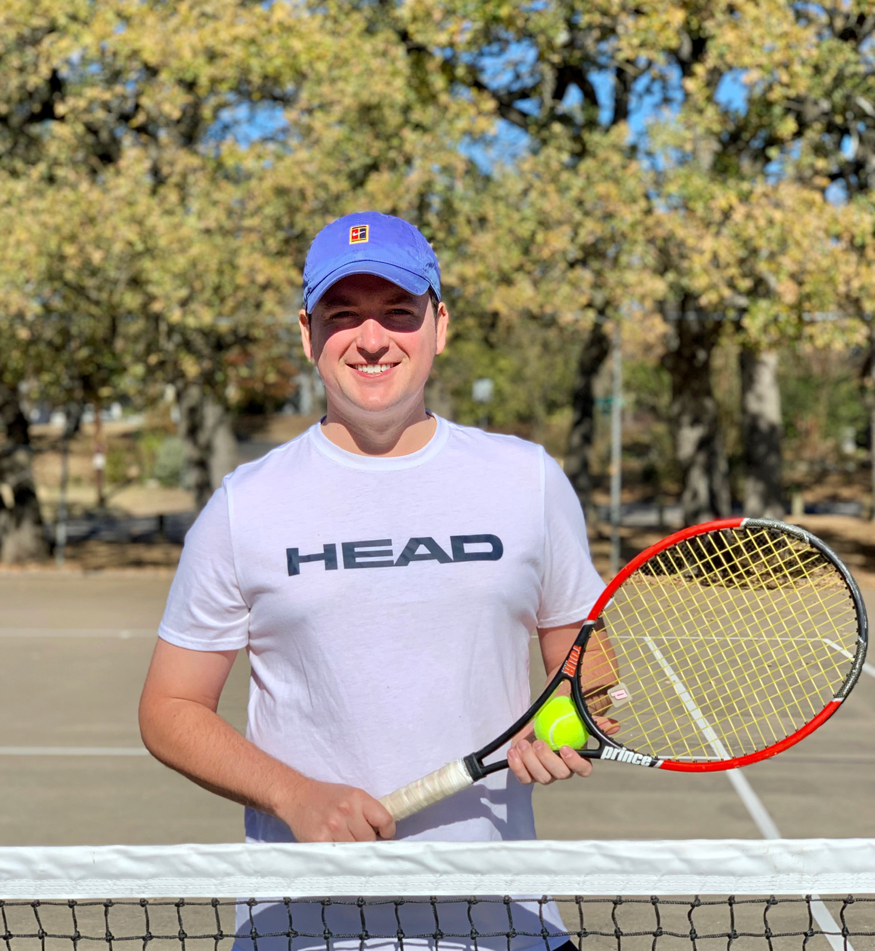 Andrew S. teaches tennis lessons in Austin, TX