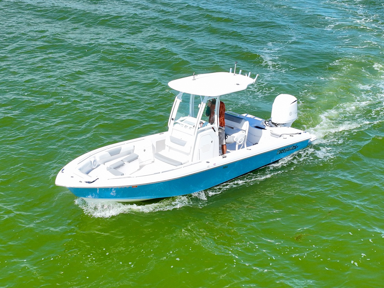 Everglades 243 - 25' Center Console Grassy Key Marina