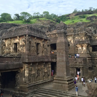 tourhub | Agora Voyages | Mumbai to Bhopal Visit Ancient Caves, Temples & Mughal Monuments 