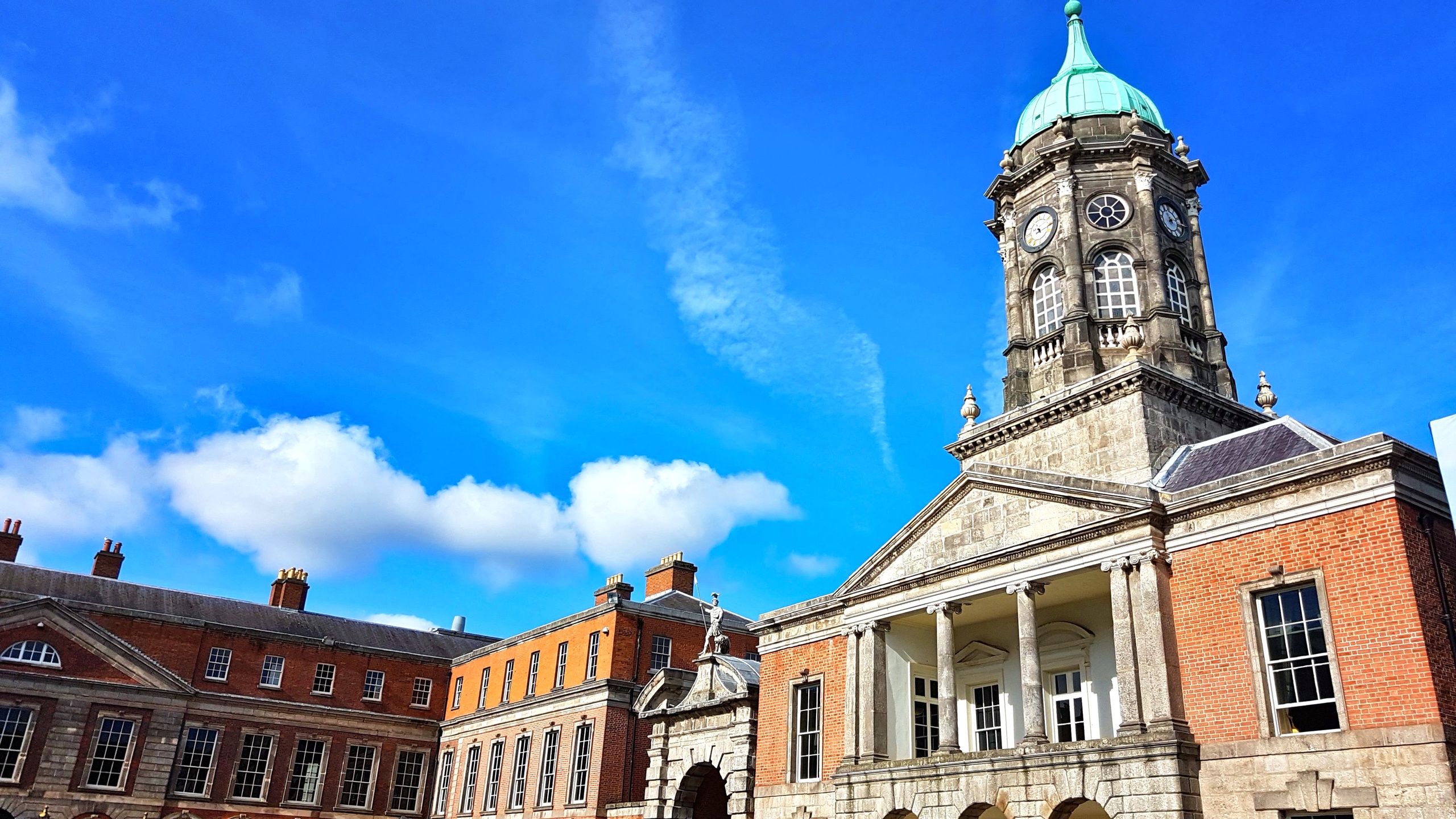 The Fantastic Walking Tour of Dublin in Private - Alojamientos en Dublín