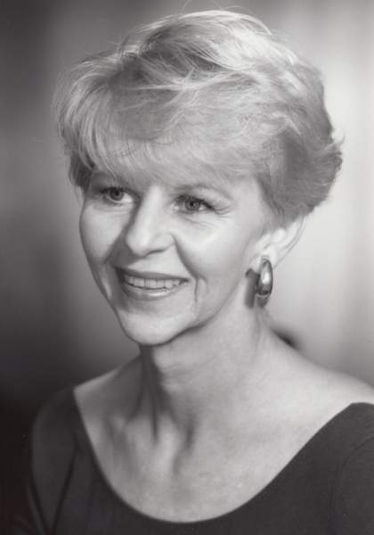 Elizabeth Hard-Simms Profile Photo
