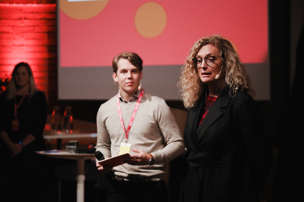 Marcus Larsson, Företagarna och Lina Renberg, Almi modererade halvdagen FeMale Leaders i Borlänge
