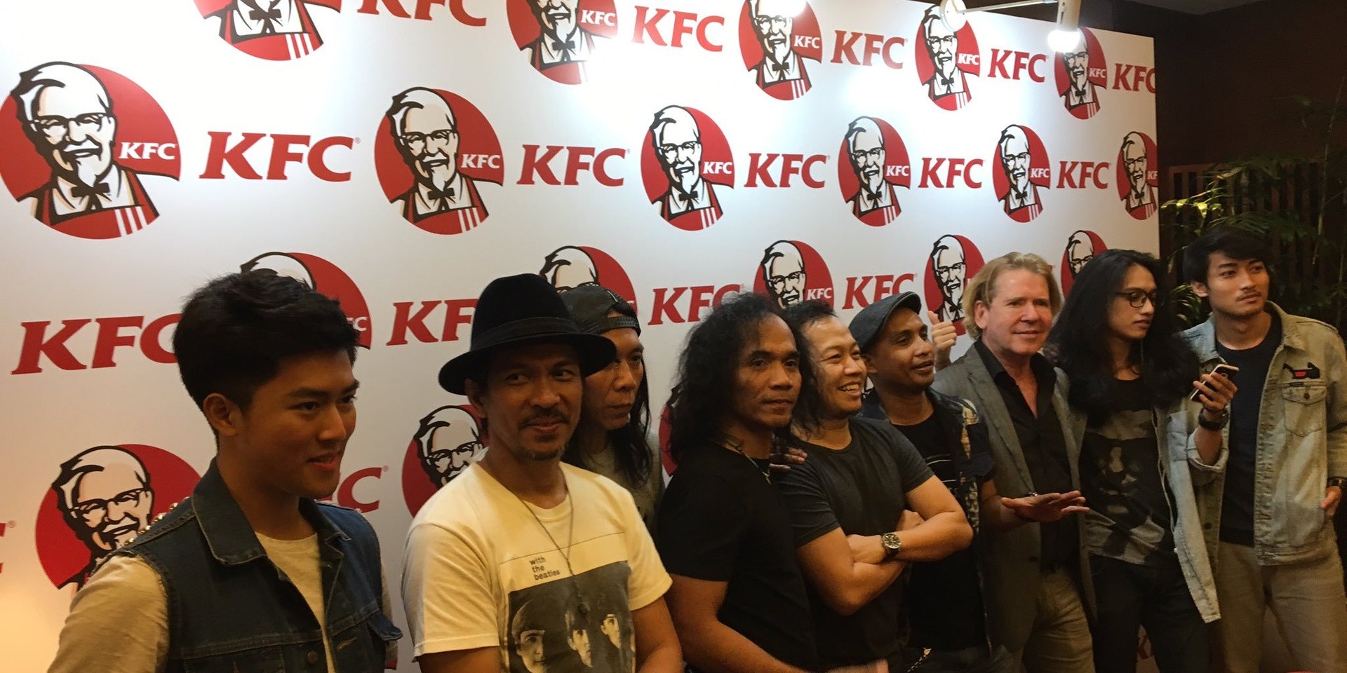 U2 producer Steve Lillywhite now sells CDs in Indonesia through KFCs