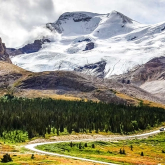 tourhub | Explore! | Canadian Rockies and Pacific Coast 