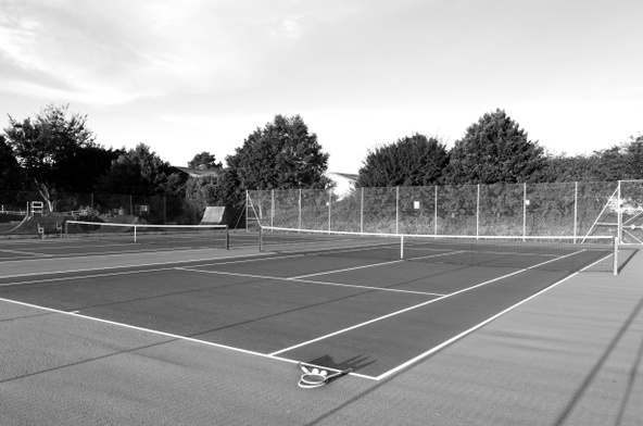 Picture of a tennis or pickleball court