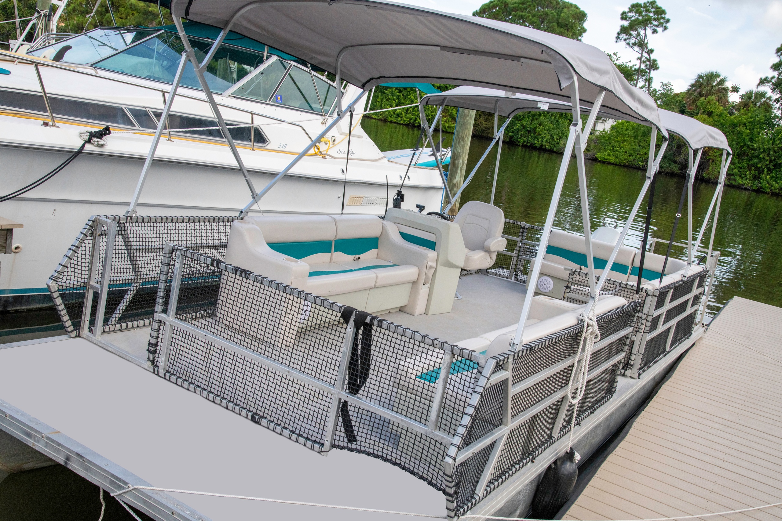 13 Passenger Pontoon Rental