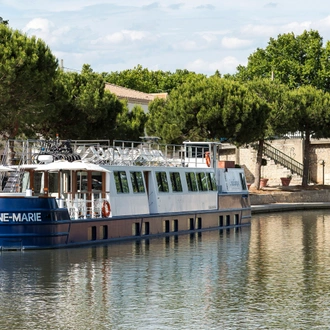 tourhub | CroisiEurope Cruises | Christmas traditions and santons along the canals of Provence 