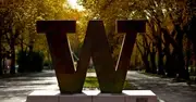 Logo de University of Washington - Continuum College