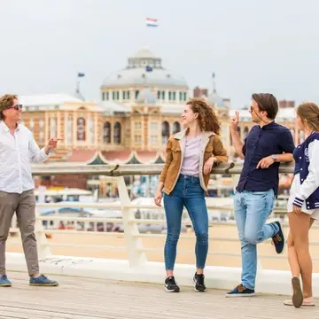 Our location in The Hague is only a 20 minute tram ride from the beach at Scheveningen, a student hot spot.