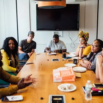 Training for Black and Latino social entrepreneurs