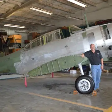 Aircraft Restoration Volunteer