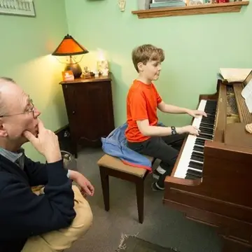 A piano lesson