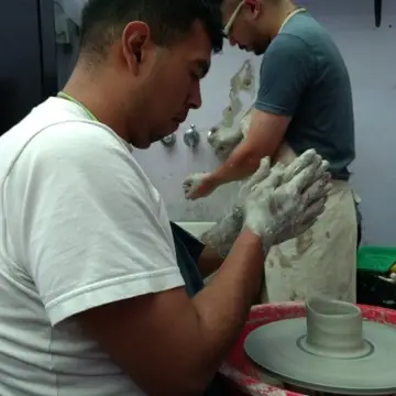 Taller de ceramica inclusiva