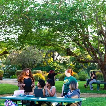 HNU students studying in St. Francis Courtyard