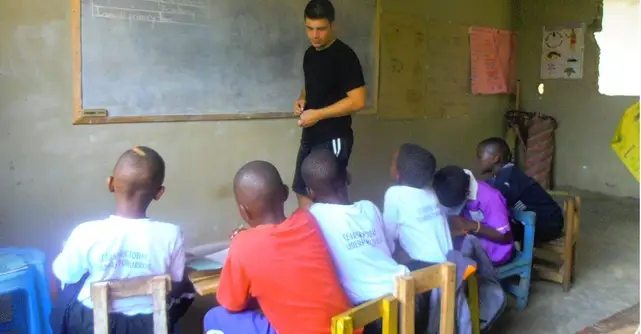 VOLUNTEER IN RWANDA : Teaching Program