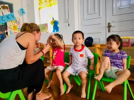 Teach Children English and enjoy Hoa Binh! For 4-8 weeks