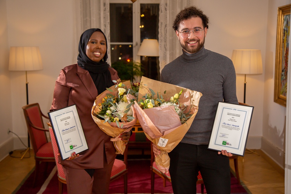 Hinda Mohamud och Zaid Saeed, framgångsrika företagare med utländsk bakgrund.
Årets Nystart 2022: Hinda Mohamud, Connecto, Göteborg. Årets Unga Pionjär 2022: Zaid Saeed, SCALINQ, Göteborg. Foto: Länsstyrelsen Västra Götaland/Anders Rudäng