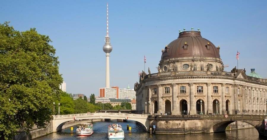 Tour de 5 horas por Berlín en Vehículo Privado con Recogida - Acomodações em Berlim
