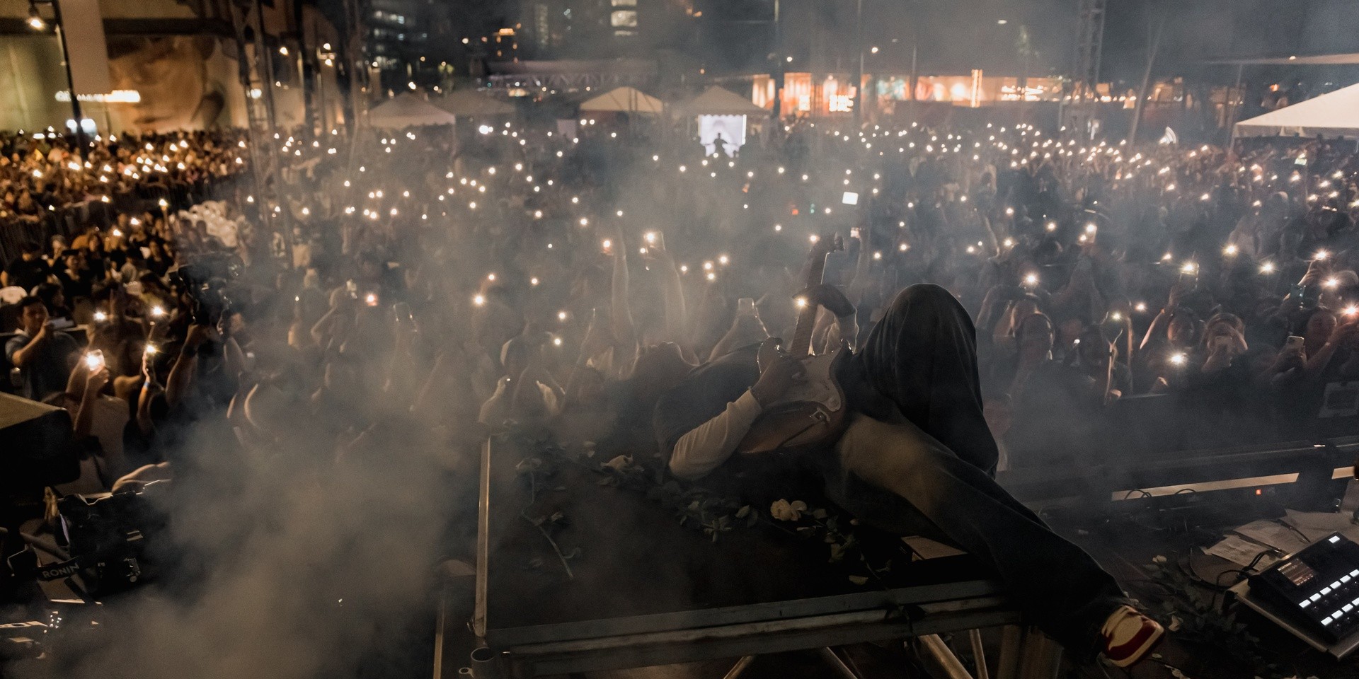 Zack Tabudlo celebrates 2 years of 'Episode' with 10,000-strong crowd at BGC; announces new album 