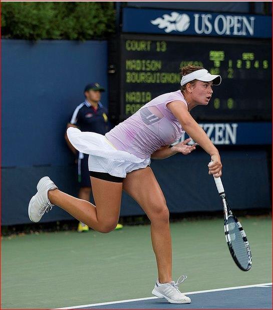 Madison B. teaches tennis lessons in Delray Beach, FL