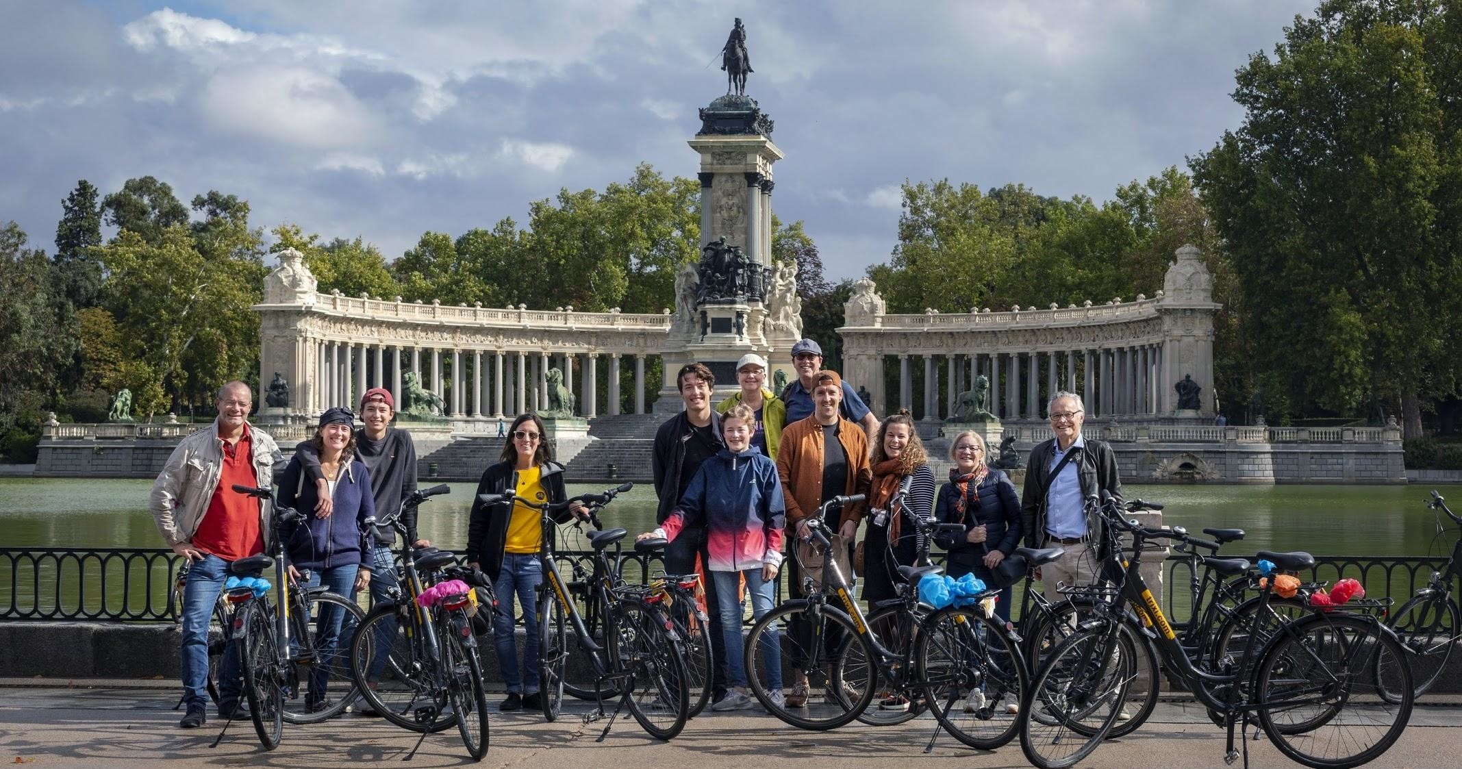 Madrid Daily Bike Tour in Small Group - Alojamientos en Madrid