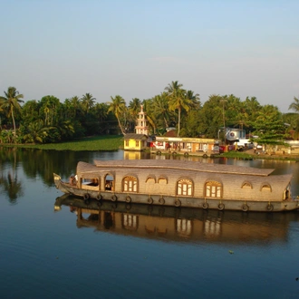 tourhub | 365 Leisure India Holidays Private Limited | Enchanting Kerala Backwaters & Hills Tour - Cochin, Munnar and Alleppey 