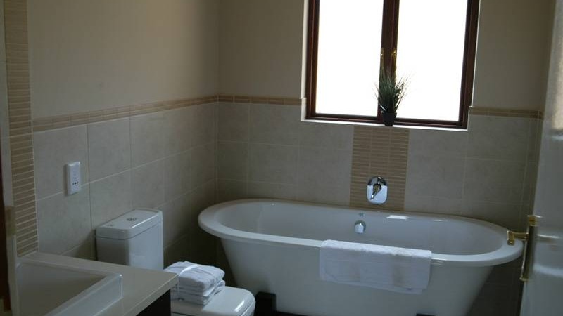 An Example Bathroom - Crowthorne Village