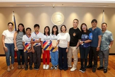 Thumbnail: West Rembo Elementary School Robotics Team Receives Financial Aid from Makati Mayor