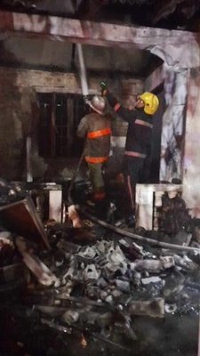 Thumbnail: House in Barangay Central Bicutan Burns Down; Subsequent Fire Erupts From Nearby Street Post