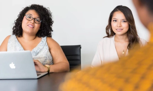 How to mitigate bias in your job interviews