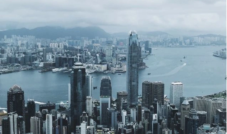 Chinese investment banks are hiring in Hong Kong during Covid. But there’s a catch