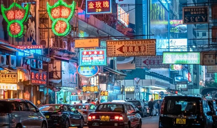 Finance firms in Hong Kong want Mandarin speakers, not expats