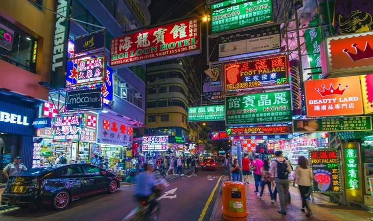 Goldman Sachs, Morgan Stanley adding traders in Hong Kong