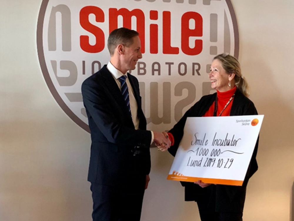 Rasmus Roos, bankchef, Sparbanken Skåne, och Ebba Fåhraeus, vd, SmiLe Incubator. 