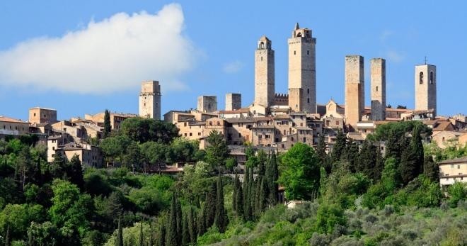 An Unforgettable Day Tour to Discover the Beauty of Siena, San Gimignano and the Chianti Countryside 