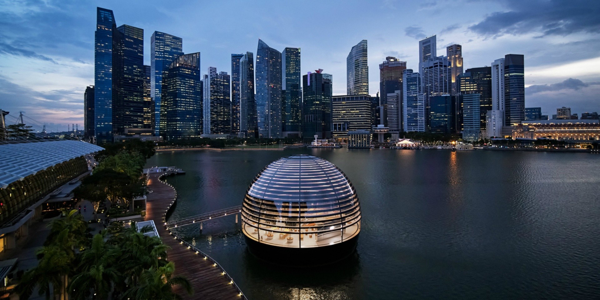Apple unveils floating store at Marina Bay Sands with underwater boardroom and video wall