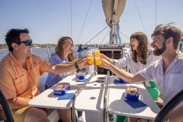 Shared Brunch Sail Experience