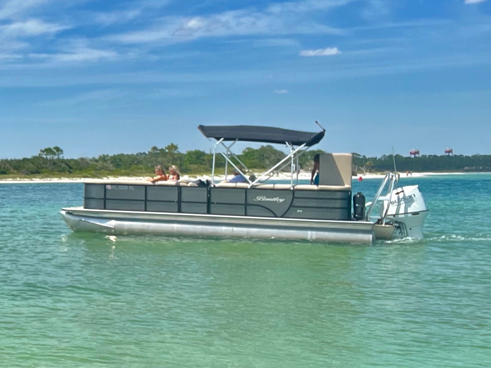 Pontoon Boat Rentals: Half & Full Day Excursions